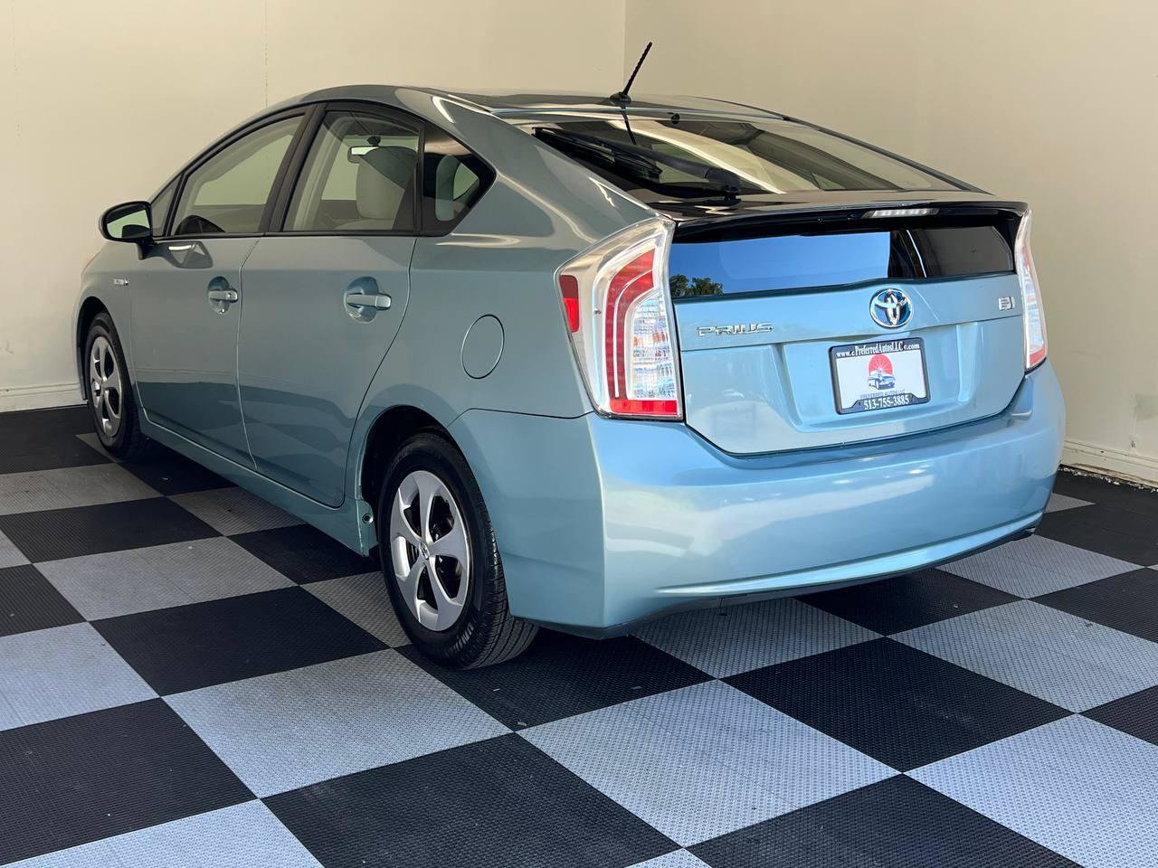 Used 2013 Toyota Prius Two FWD image 6