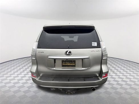 Used 2023 Lexus GX 460 Premium image 6