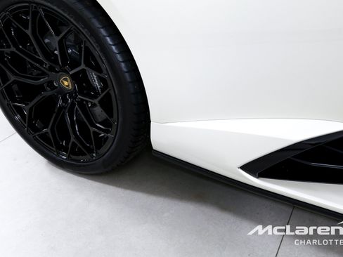 Used 2022 Lamborghini Huracan EVO AWD/4WD image 28