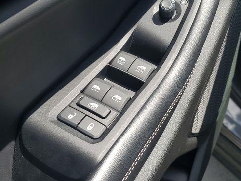 Used 2024 Jeep Grand Cherokee Altitude RWD image 22
