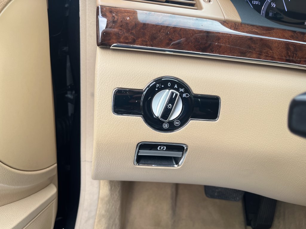 Used 2013 Mercedes-Benz S 550 image 12