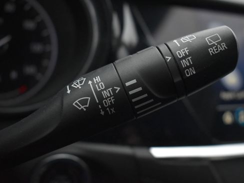 Used 2021 Buick Encore GX Preferred w/ Sport Touring Package image 21