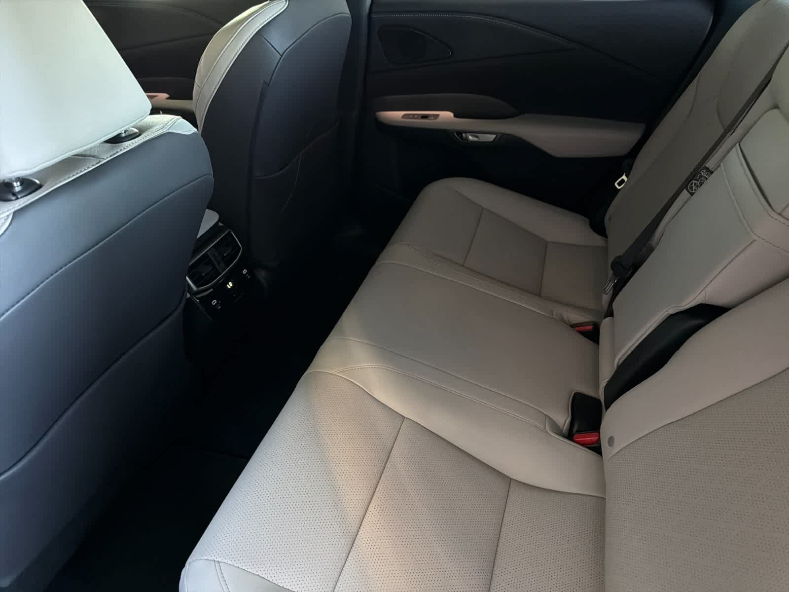 New 2026 Lexus RX 350 Premium Plus w/ Accessory Package (K3) FWD image 4