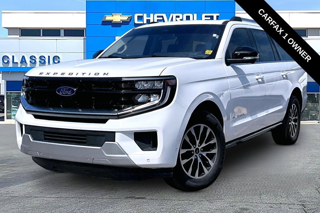 Used 2025 Ford Expedition Max Platinum AWD/4WD image 2