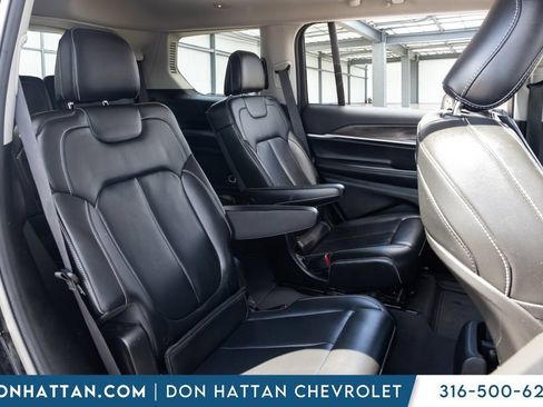 Used 2022 Jeep Grand Cherokee L Limited AWD/4WD image 21
