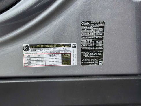 Used 2025 Land Rover Range Rover Long Wheelbase SE AWD/4WD image 53