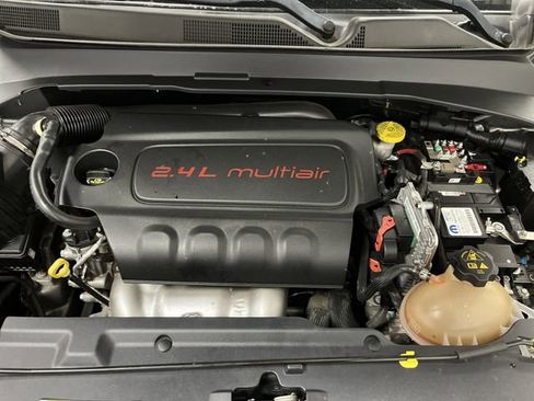 Used 2021 Jeep Compass Latitude image 33