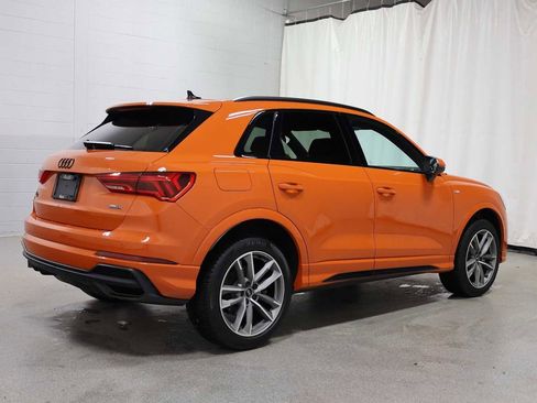 Certified 2025 Audi Q3 2.0T Premium w/ Black Optic Sport Package image 9