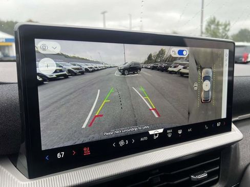 New 2026 Ford Explorer Active w/ Active Comfort Package image 18