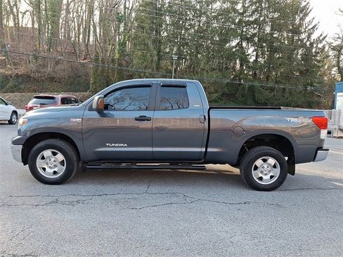 Used 2010 Toyota Tundra 4x4 Double Cab image 7