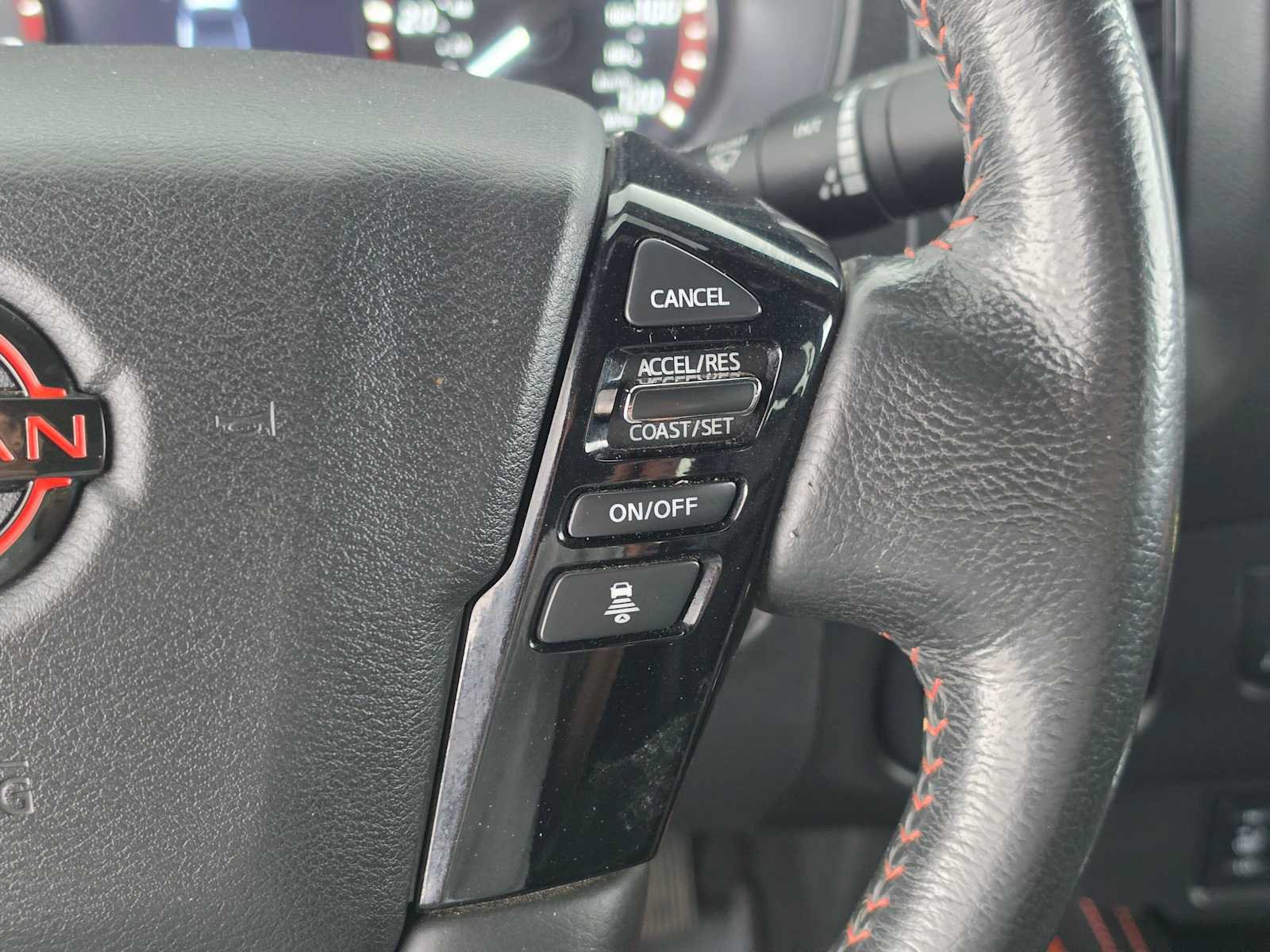 Used 2023 Nissan Frontier PRO-4X w/ Pro-4X Premium Package AWD/4WD image 32