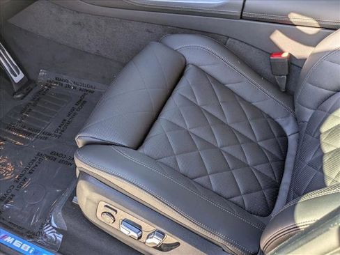 New 2026 BMW X5 M60i image 4