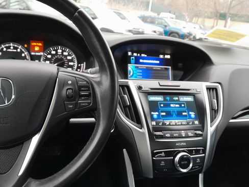 Used 2016 Acura TLX V6 image 16