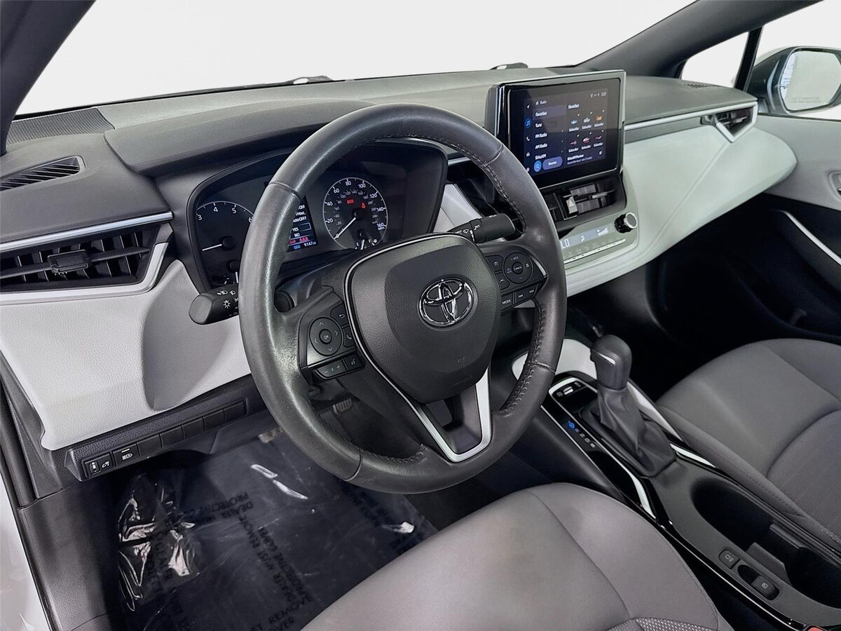Used 2024 Toyota Corolla SE FWD image 9