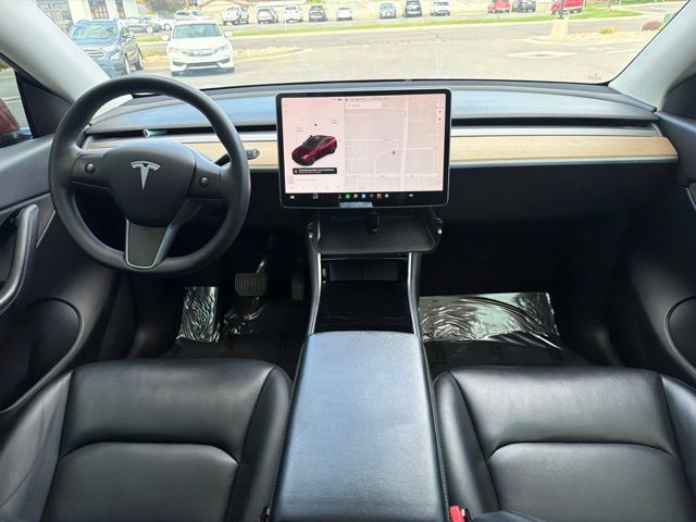 Used 2021 Tesla Model Y Long Range AWD/4WD image 17