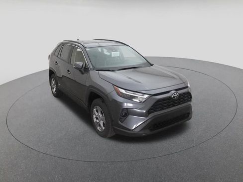 New 2025 Toyota RAV4 XLE image 14