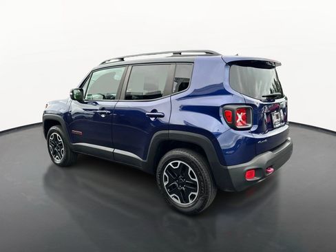 Used 2017 Jeep Renegade Trailhawk AWD/4WD image 5