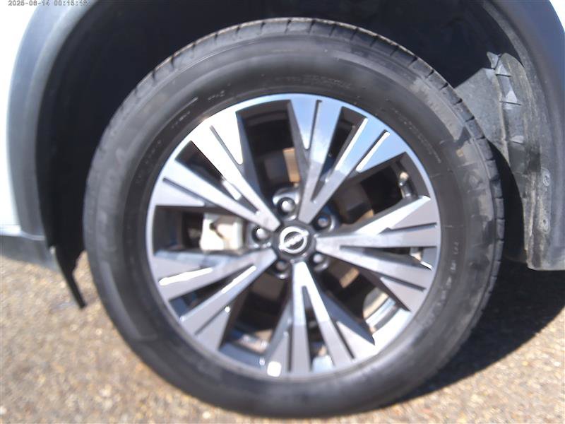 Used 2023 Nissan Rogue SV AWD/4WD image 20