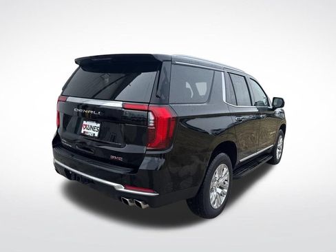Used 2025 GMC Yukon Denali AWD/4WD image 11
