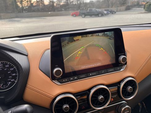 Used 2022 Nissan Sentra SV w/ SV Premium Package image 35