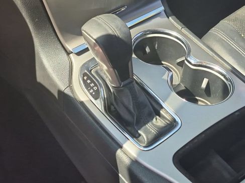 Used 2017 Jeep Grand Cherokee Altitude AWD/4WD image 14