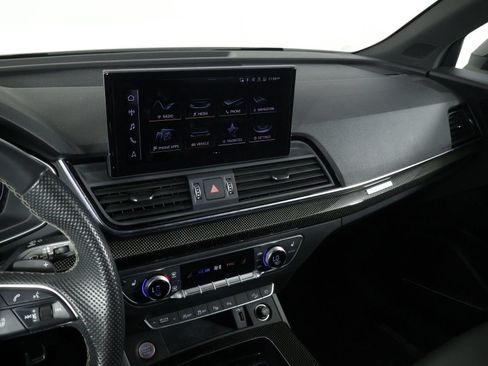 Used 2021 Audi SQ5 Prestige w/ Prestige Package AWD/4WD image 9
