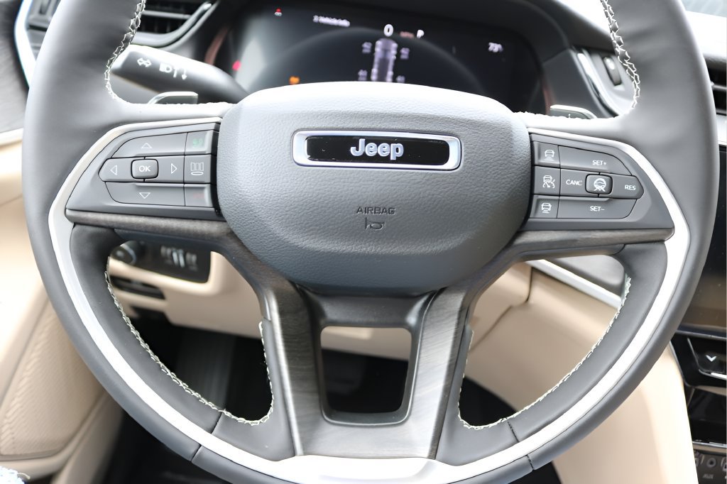 New 2026 Jeep Grand Cherokee Limited RWD image 21