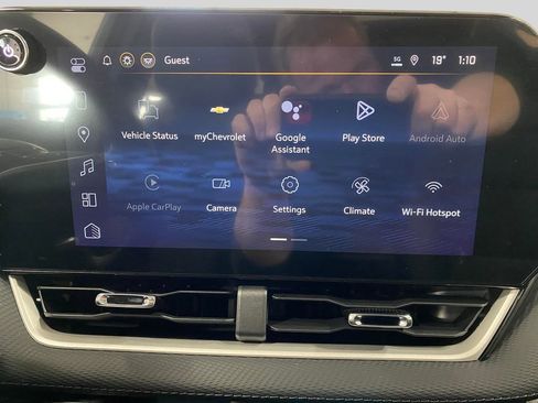 New 2026 Chevrolet Equinox LT w/ Convenience Package II image 11