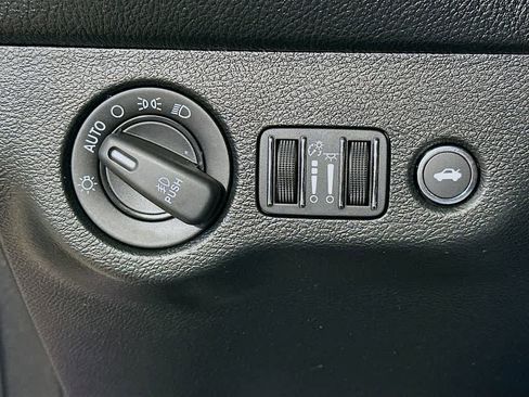 Used 2018 Dodge Challenger GT w/ Driver Convenience Group image 25