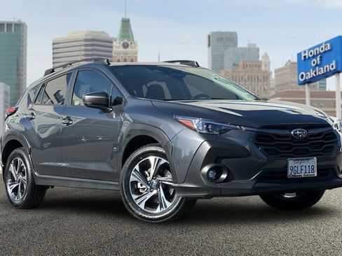 Used 2024 Subaru Crosstrek 2.0i Premium image 2