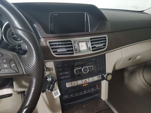 Used 2015 Mercedes-Benz E 350 4MATIC Sedan image 25