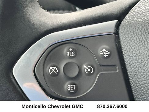 Certified 2023 Chevrolet Traverse LT FWD image 17