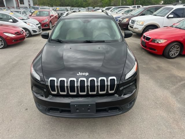 Used 2015 Jeep Cherokee Latitude AWD/4WD image 3