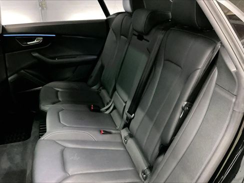 Used 2023 Audi Q8 Prestige w/ Prestige Package image 28