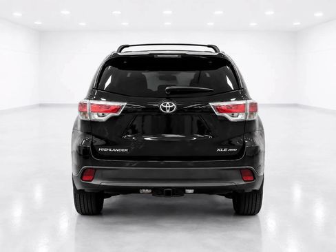 Used 2015 Toyota Highlander XLE AWD/4WD image 4