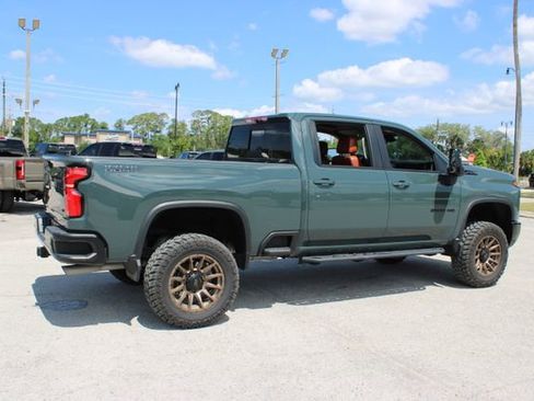 Used 2025 Chevrolet Silverado 2500 LT w/ Trail Boss Package AWD/4WD image 11