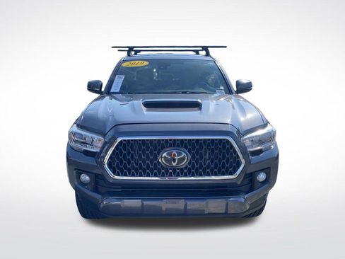 Used 2019 Toyota Tacoma TRD Sport AWD/4WD image 17