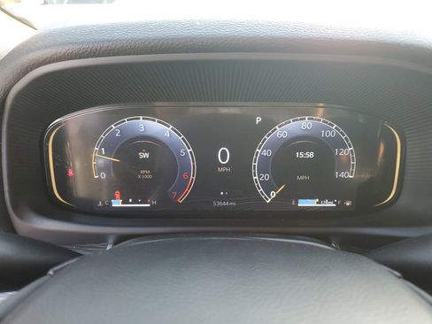 Used 2024 Jeep Wagoneer Series II w/ Flexible Seating Group image 32