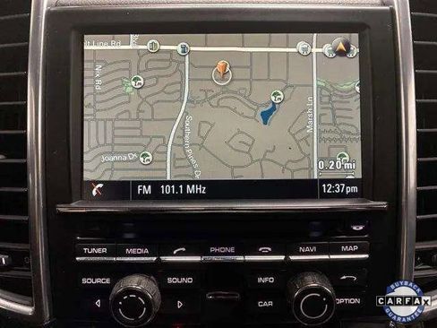 Used 2014 Porsche Cayenne S image 34