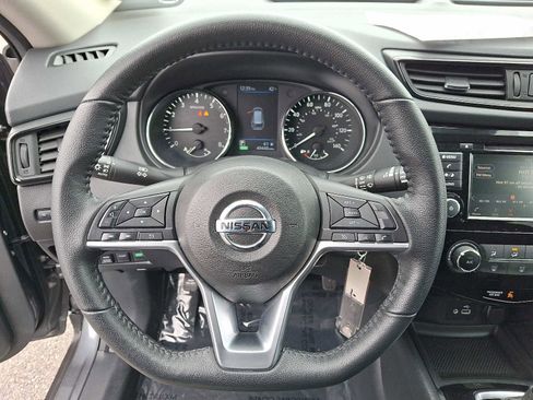 Used 2020 Nissan Rogue S w/ Special Edition Package image 19