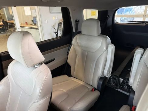 Used 2021 Hyundai Palisade SEL w/ Premium Package AWD/4WD image 17