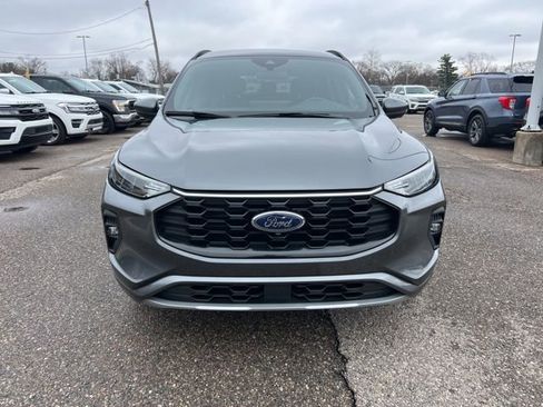 Certified 2023 Ford Escape ST-Line Select w/ Tech Pack #2 image 2