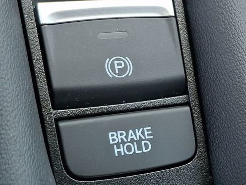 Used 2025 Honda HR-V EX-L image 24