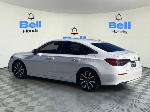 Certified 2022 Honda Civic EX image 3