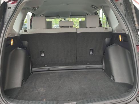 Used 2018 Honda CR-V LX image 17