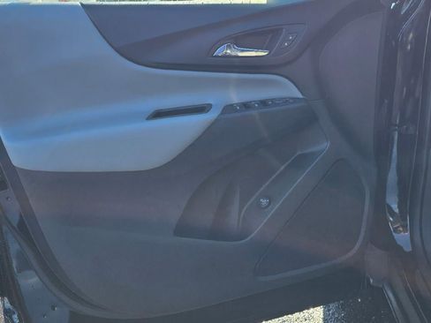 Used 2019 Chevrolet Equinox LT image 9