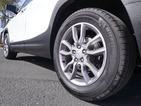 Certified 2024 GMC Terrain SLT image 6