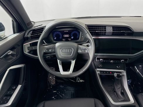 Used 2025 Audi Q3 2.0T Premium w/ Convenience Package image 21
