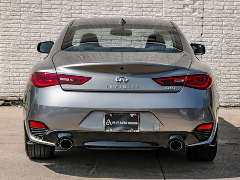 Used 2017 INFINITI Q60 3.0t w/ Premium Plus Package 3.0T RWD image 8