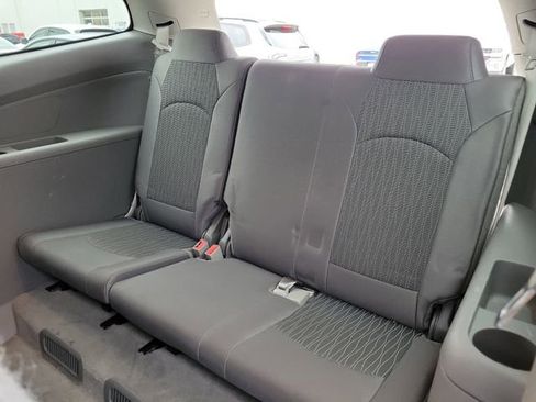 Used 2017 Chevrolet Traverse LS image 12